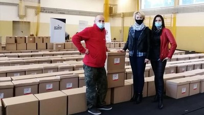 "Świat, w którym żyjemy powstaje, z jakości naszych relacji"...