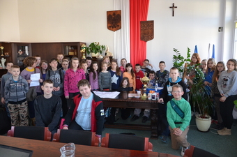 Dzieci ze Szkoły Podstawowej w Runowie Pomorskim odwiedziły Urząd Miejski